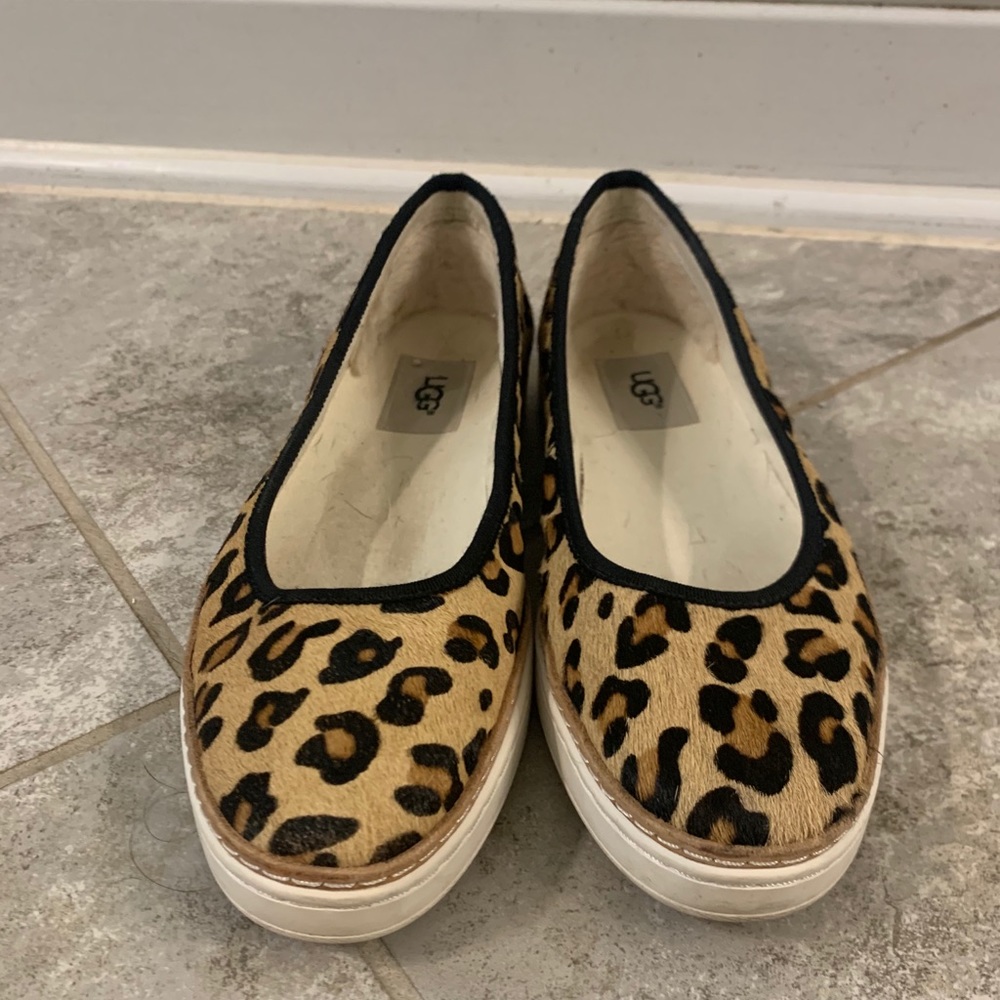Ugg Kammi Slip on leopard flats